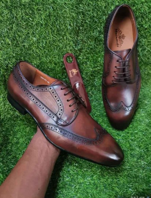 Lace up Oxford Shoe brow